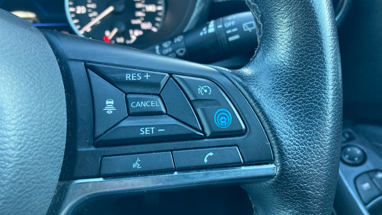 Nissan Juke 1.0 DiG-T Tekna 5dr Petrol Hatchback